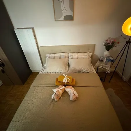 Bed & Breakfast Near Castle Of Cozy With Breakfast And Parking Versailles