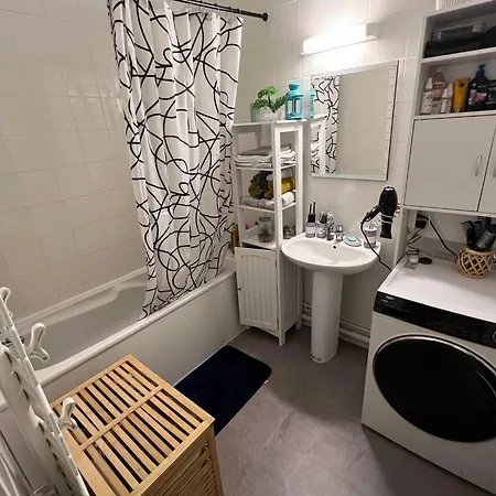 Bed & Breakfast Near Castle Of Cozy With Breakfast And Parking