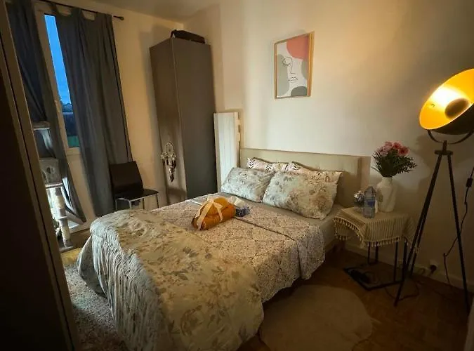 Near Castle Of Cozy With Breakfast And Parking Σπίτι διακοπών